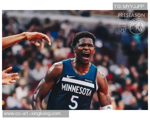 鹈鹕主帅称赞费尔斯表现出色攻防两端展现年轻球员的无限潜力